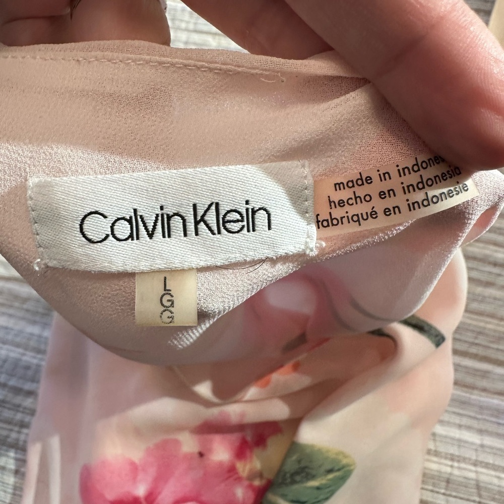 Calvin Klein Pink And Floral Flowy Top, Size L - Picture 9 of 12